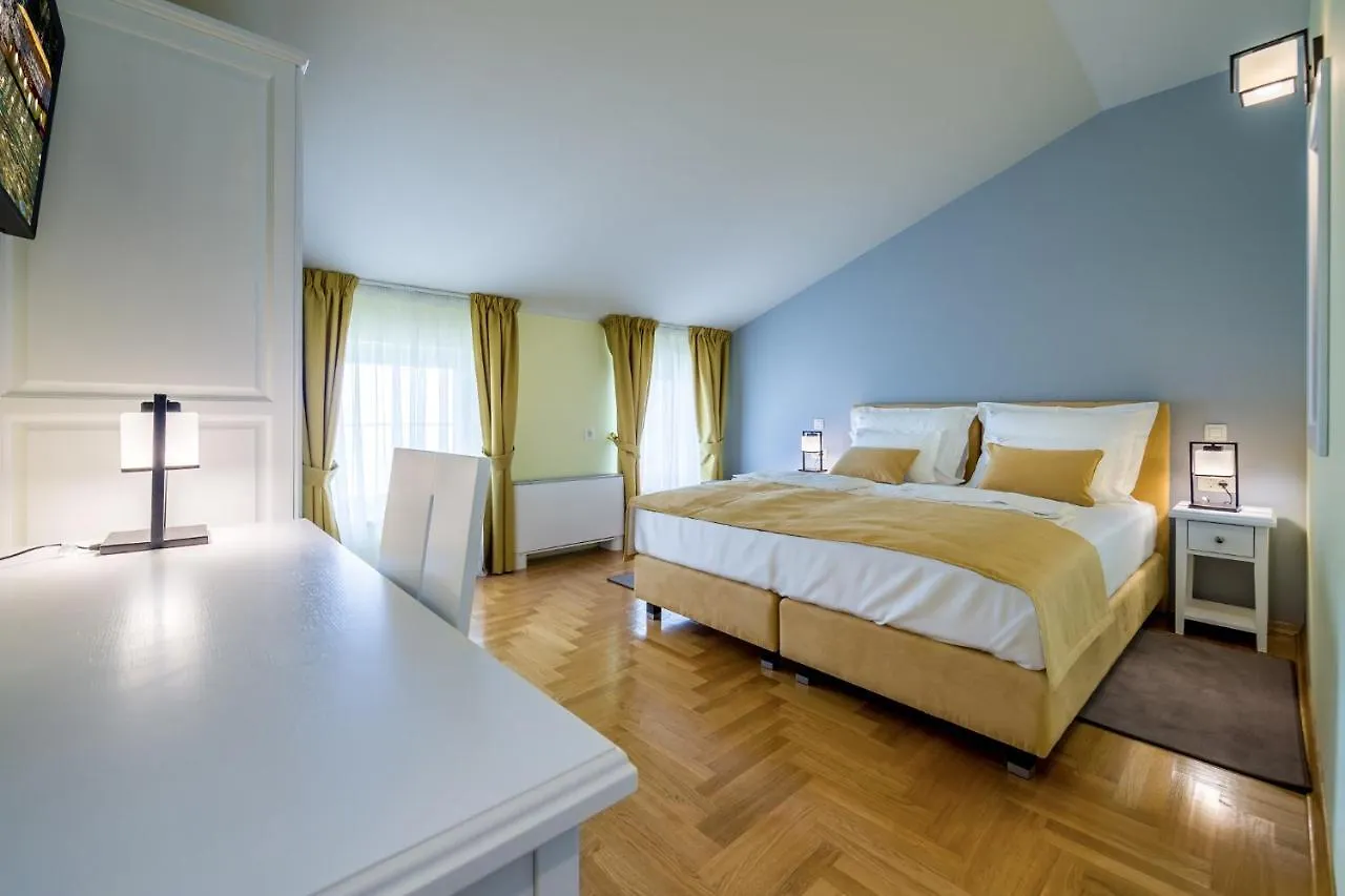 ****  Hotel Domino Οπατία Κροατία