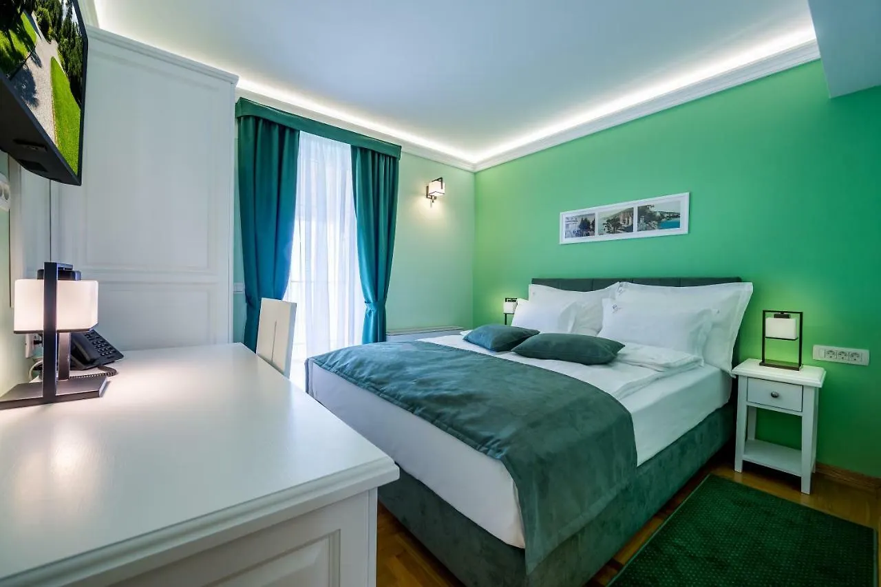 Hotel Domino Οπατία 4*,